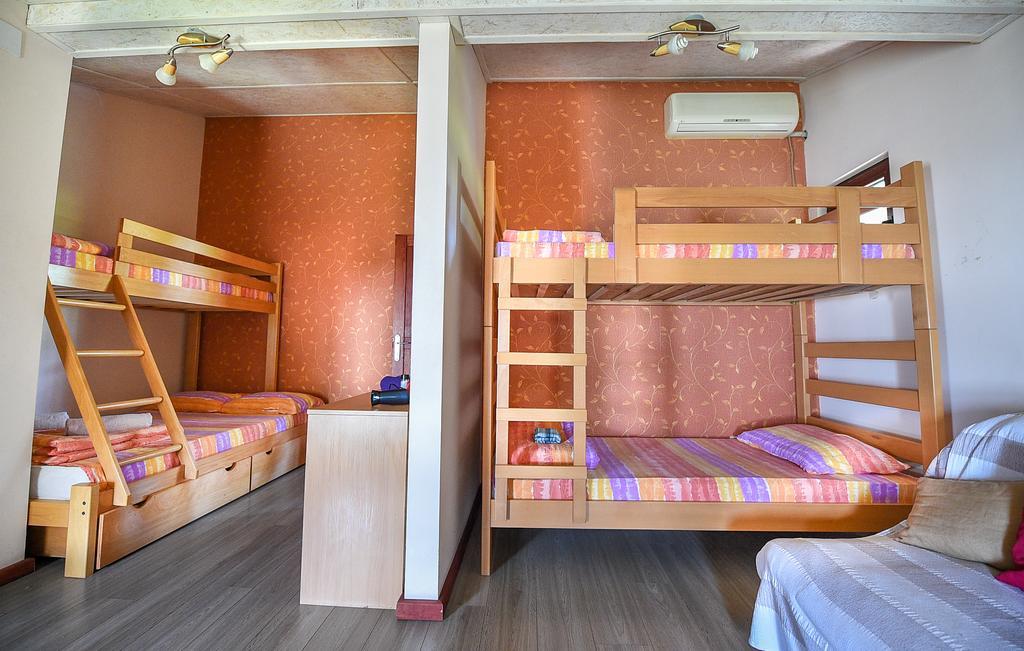 San Art Floating Hostel & Apartments Белград Екстер'єр фото