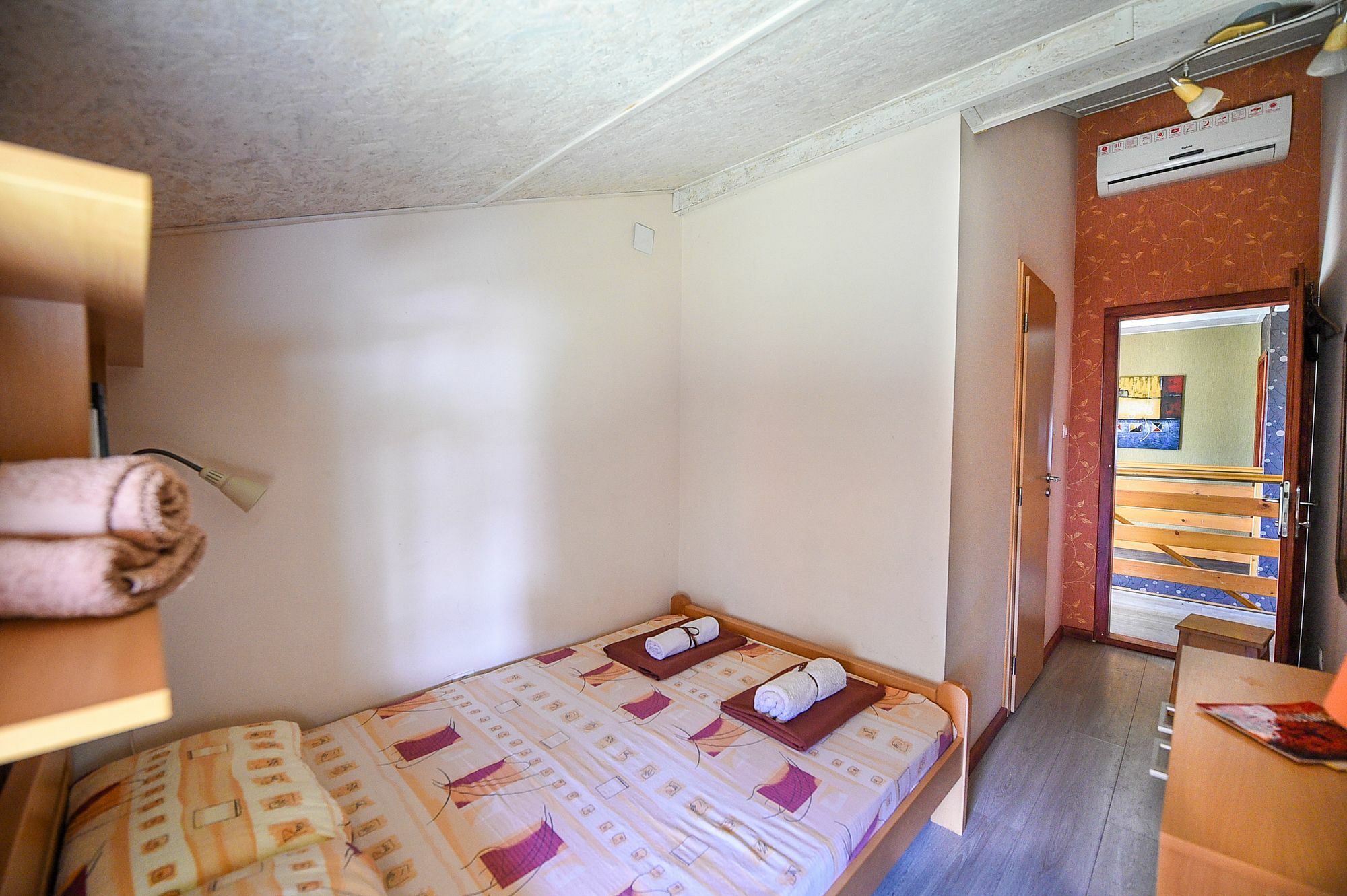 San Art Floating Hostel & Apartments Белград Екстер'єр фото